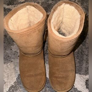 Bear paw youth boots size 1